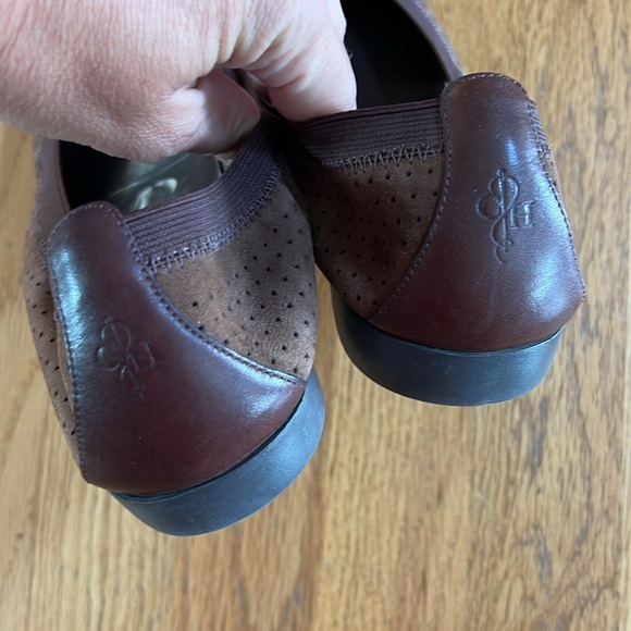 COLE HAAN Suede Brown Ballet Leather Flats, Size 7.5 - Picture 3 of 7